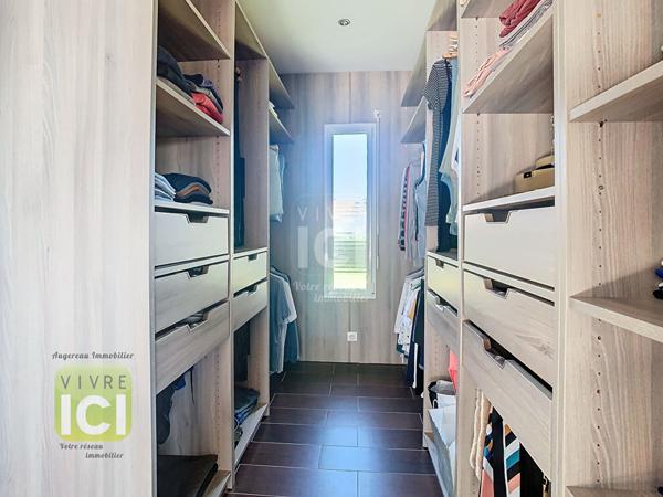 Maison de plain-pied 163.85 m2