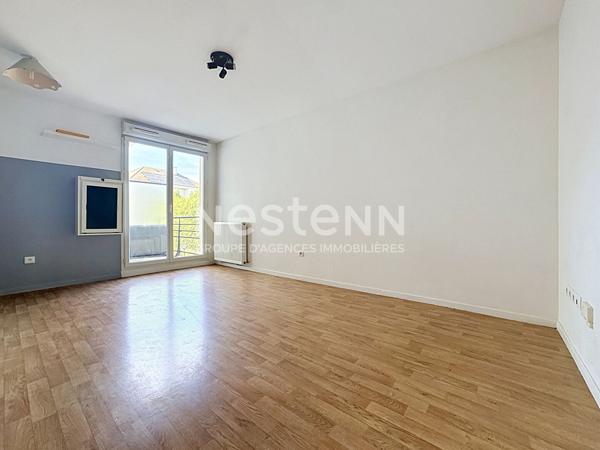 Montigny Le Bretonneux - Studio 24.86m² - Quartier du Village - Box et Cave
