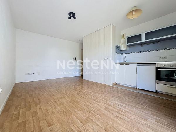 Montigny Le Bretonneux - Studio 24.86m² - Quartier du Village - Box et Cave