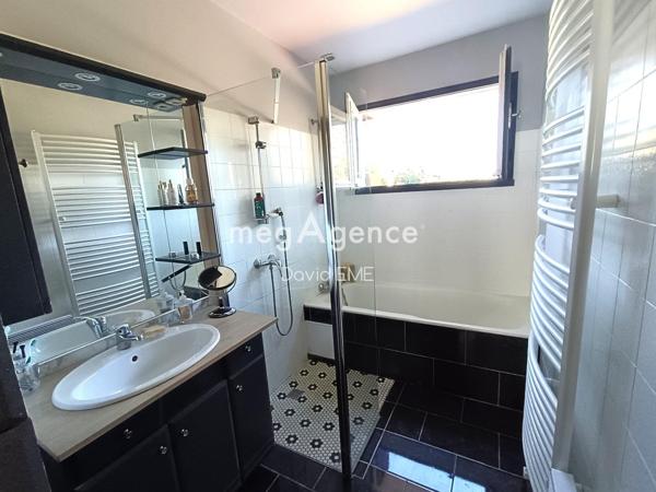 Maison à Aizenay, 85190 - 5 pièces 109m²