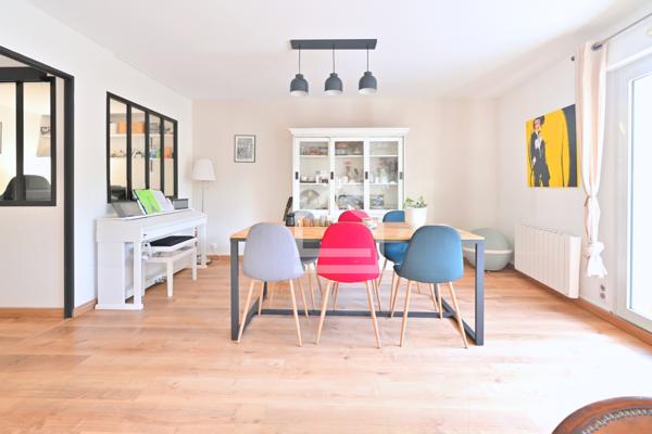 Appartement 5 pièce(s) 3 chambre(s) 105.59 m²