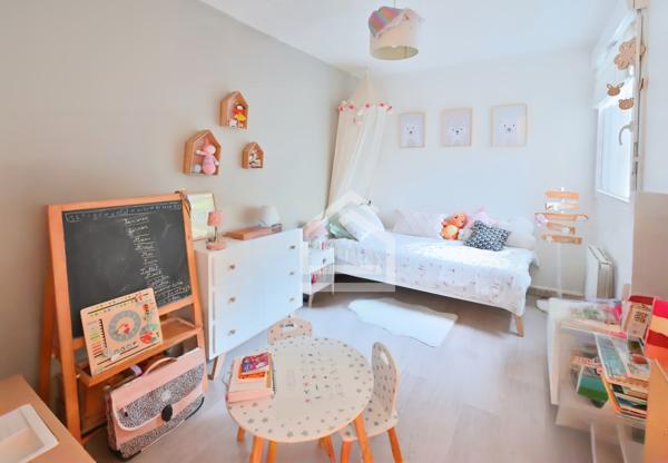 Appartement 5 pièce(s) 3 chambre(s) 105.59 m²