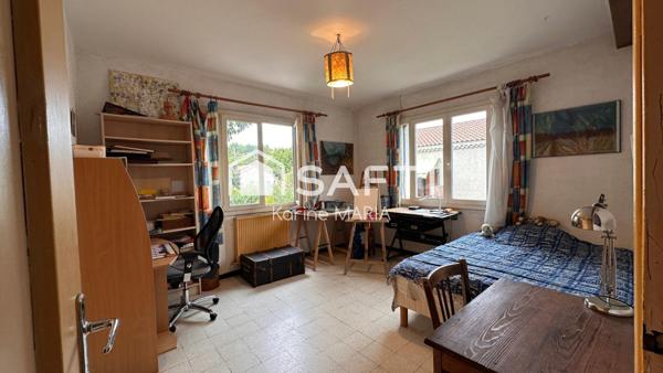 13400 - AUBAGNE - Casamance - Maison avec 6 pièces, 5 cambres, un garage, terrasses et jardin