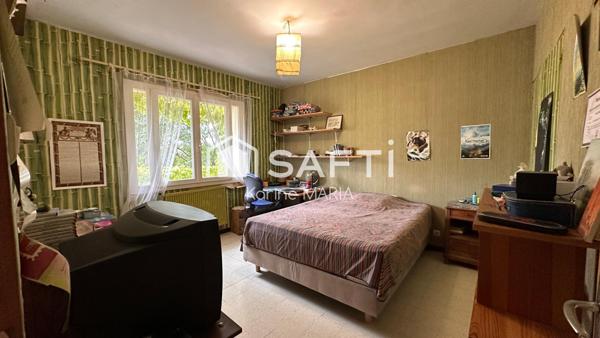 13400 - AUBAGNE - Casamance - Maison avec 6 pièces, 5 cambres, un garage, terrasses et jardin