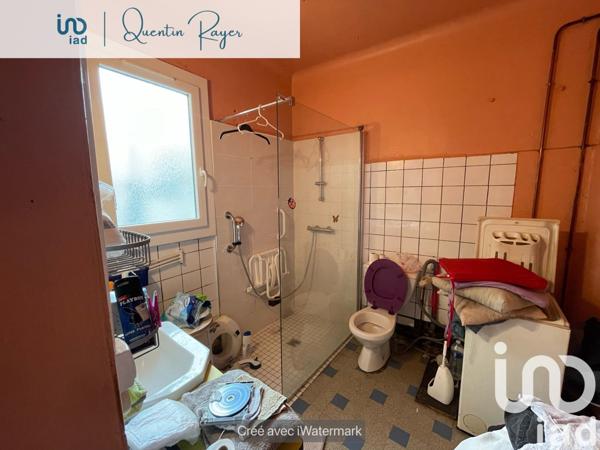 Maison 4 pièces de 80 m² à Bézenet (03170)