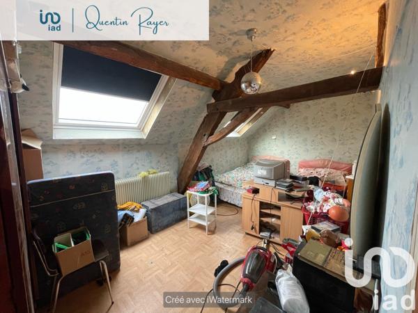 Maison 4 pièces de 80 m² à Bézenet (03170)