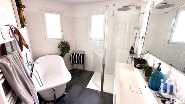 Maison à vendre 5 pièces 105 m² Solliès-Toucas