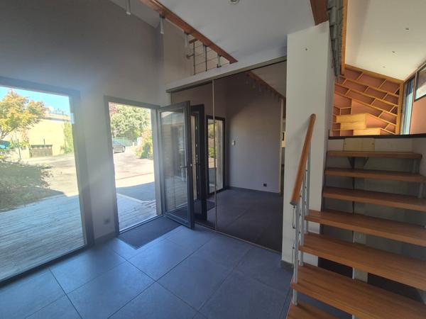 Maison 7 pièce(s) 4 chambre(s) 380 m²