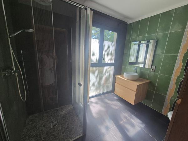 Maison 7 pièce(s) 4 chambre(s) 380 m²