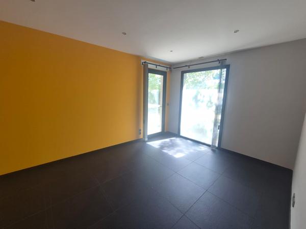 Maison 7 pièce(s) 4 chambre(s) 380 m²
