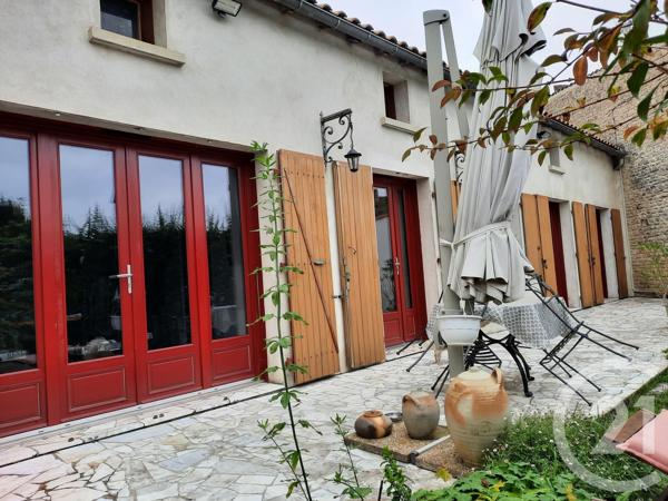 Maison à vendre  6 pièces - 109,20 m 2   CHEF BOUTONNE  - 79