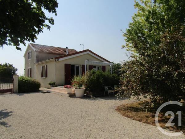 Maison à vendre  6 pièces - 109,20 m 2   CHEF BOUTONNE  - 79
