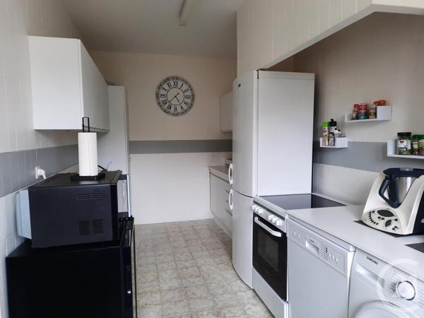 Maison à vendre  6 pièces - 109,20 m 2   CHEF BOUTONNE  - 79