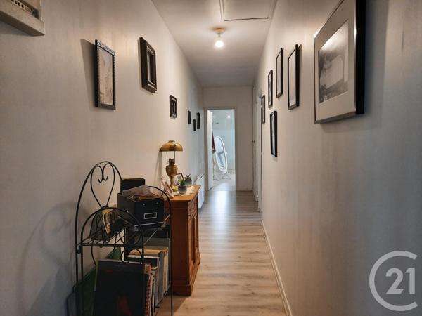 Maison à vendre  6 pièces - 109,20 m 2   CHEF BOUTONNE  - 79