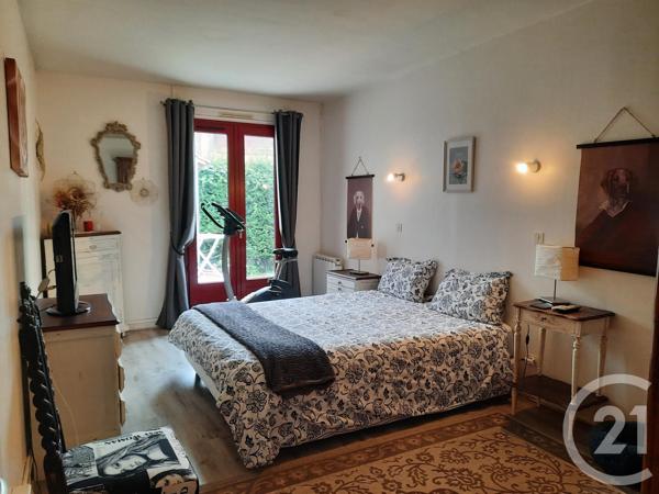 Maison à vendre  6 pièces - 109,20 m 2   CHEF BOUTONNE  - 79