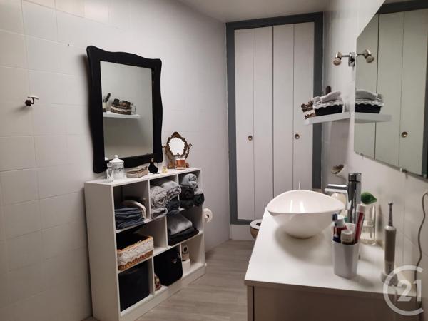 Maison à vendre  6 pièces - 109,20 m 2   CHEF BOUTONNE  - 79
