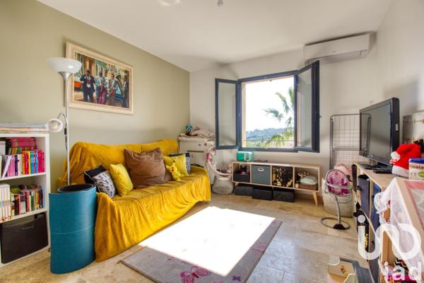 Maison d’architecte 6 pièces de 177 m² à Le Plan-de-la-Tour (83120)