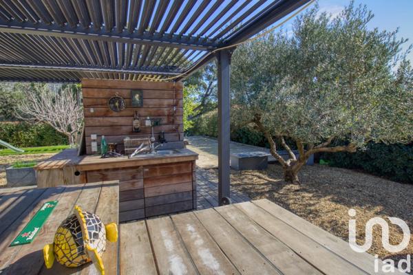 Maison d’architecte 6 pièces de 177 m² à Le Plan-de-la-Tour (83120)