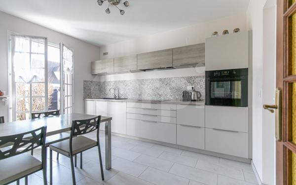 Maison à vendre    5 pièces •  Pontault-Combault