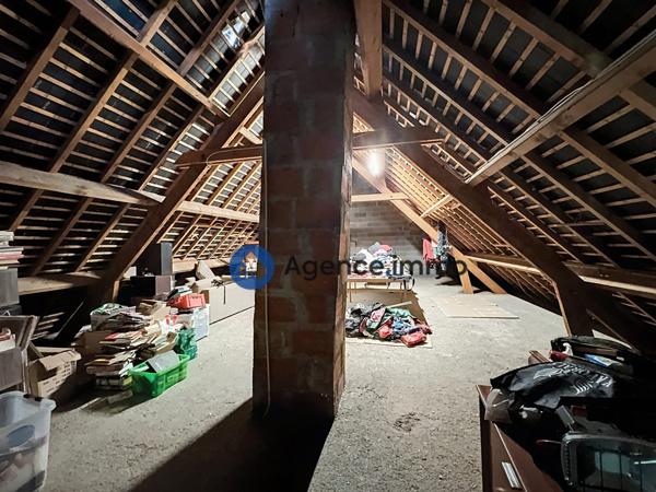 À vendre - Maison traditionnelle, 8 pièces située à Artannes-sur-Indre (37260)