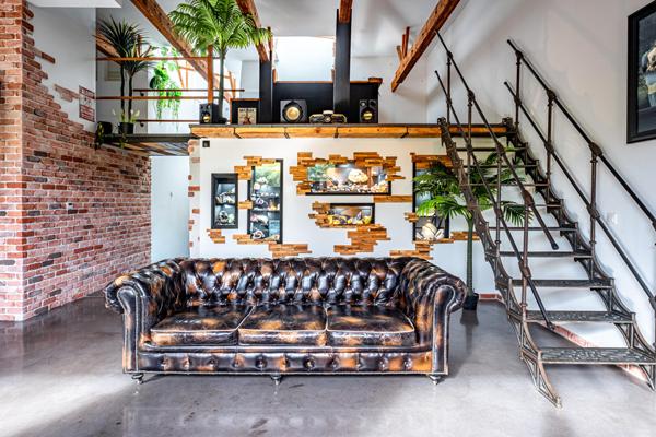 LOFT D’EXCEPTION DANS ANCIEN ATELIER RÉHABILITÉ ESPRIT NEW-YORKAIS