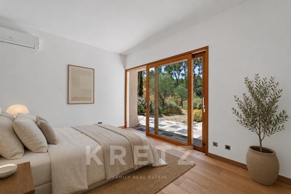 Propriété d'architecte d'exception à Saint-Rémy-de-Provence – 298 m² – Domaine de 3,2 hectares