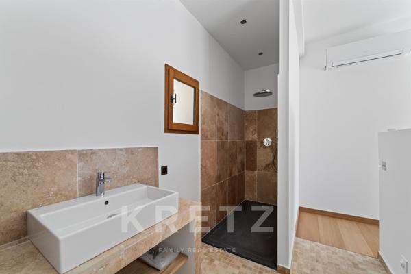 Propriété d'architecte d'exception à Saint-Rémy-de-Provence – 298 m² – Domaine de 3,2 hectares