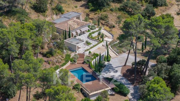 Propriété d'architecte d'exception à Saint-Rémy-de-Provence – 298 m² – Domaine de 3,2 hectares