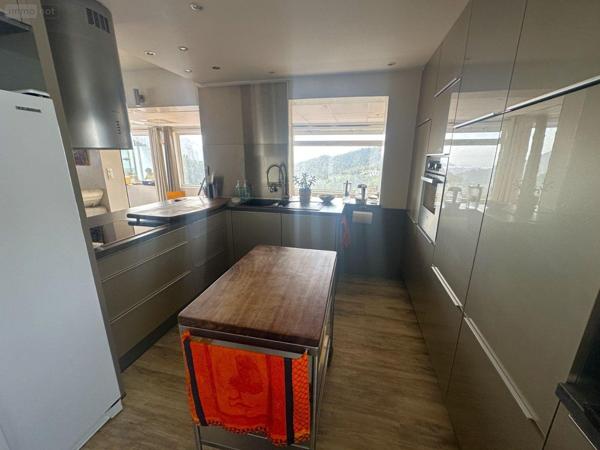 Maison à vendre à Toulon dans le Var (83200), ref : 14517/553   
LES POMETS - VALLON DE LA BAUME