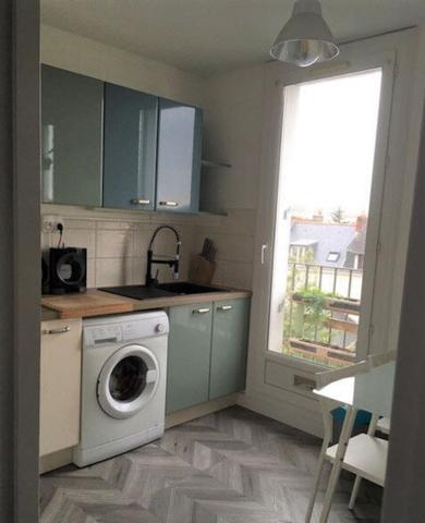 "APPARTEMENT MEUBLÉ LE MANS 3 PIECES 65M2"