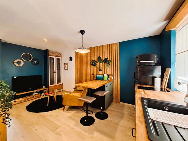 Appartement Sète 2 pièces 31 m² + cour de 16 m²