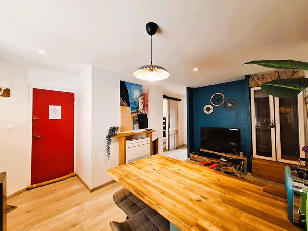 Appartement Sète 2 pièces 31 m² + cour de 16 m²