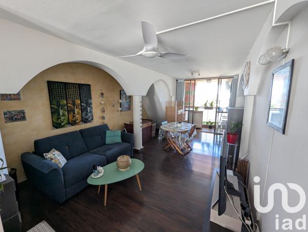 Appartement 2 pièces de 52 m² à Saint-Denis (97400)