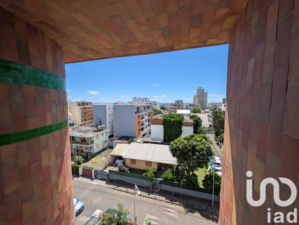 Appartement 2 pièces de 52 m² à Saint-Denis (97400)