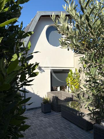 MAison Nanterre limite (Puteaux et Suresnes) - Terrain de 126 m² - 2/3 chambres