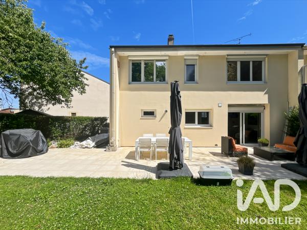 Maison à vendre 5 pièces 127 m² Brie-Comte-Robert