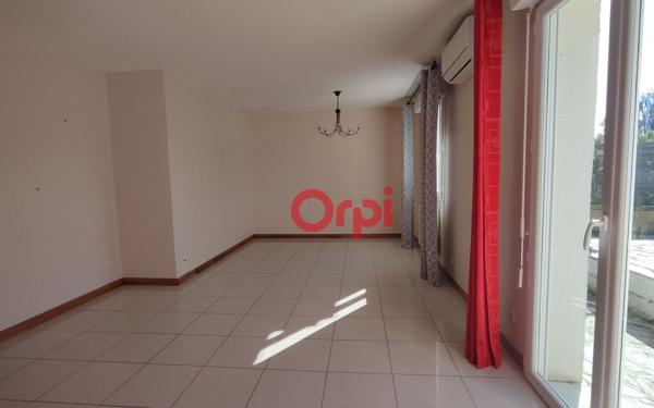 Maison à vendre    4 pièces •  Theix