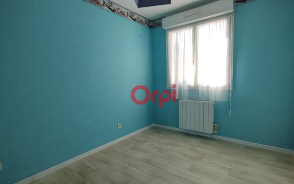 Maison à vendre    4 pièces •  Theix