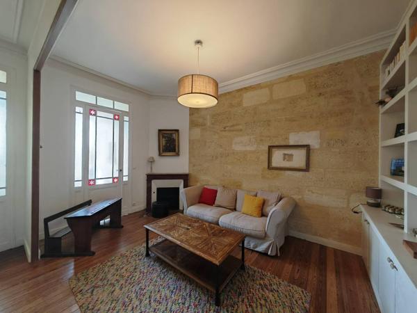 BORDEAUX JUDAIQUE APPARTEMENT EN PIERRE BORDELAISE 3 CHAMBRES