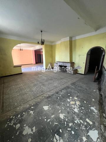 Maison à LA SEYNE-SUR-MER, 83500 - 18 pièces 740m²