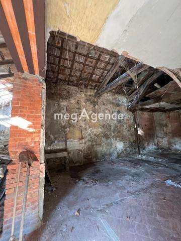 Maison à LA SEYNE-SUR-MER, 83500 - 18 pièces 740m²