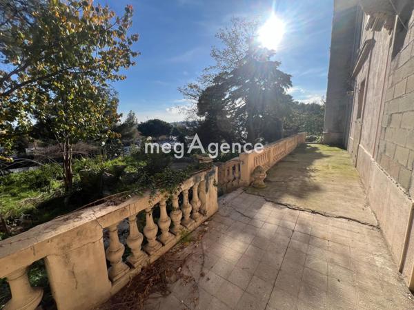 Maison à LA SEYNE-SUR-MER, 83500 - 18 pièces 740m²