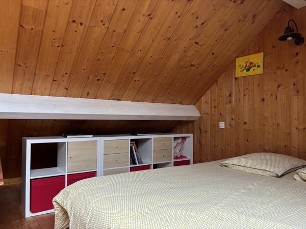 Autry-Issard – Charmant chalet en bois avec 3571 m² de terrain Autry-Issards (03210)