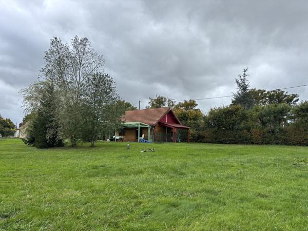 Autry-Issard – Charmant chalet en bois avec 3571 m² de terrain Autry-Issards (03210)