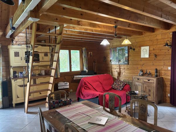 Autry-Issard – Charmant chalet en bois avec 3571 m² de terrain Autry-Issards (03210)