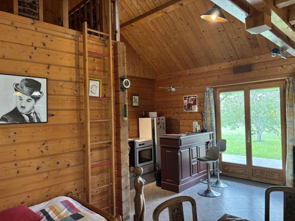 Autry-Issard – Charmant chalet en bois avec 3571 m² de terrain Autry-Issards (03210)