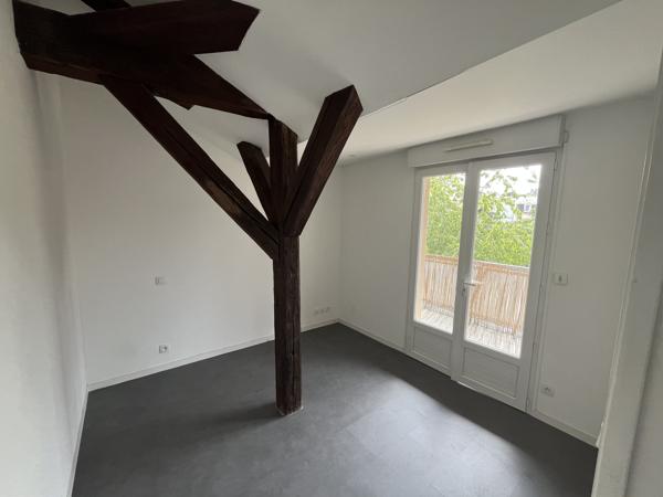 ENSEMBLE DE 3 APPARTEMENTS T3 AVEC BALCON -TERRASSES + 1 GARAGE + 2 PARKINGS + CAVE