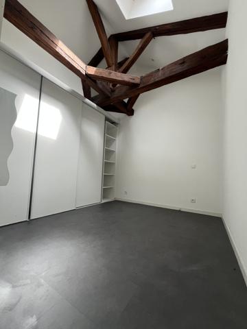 ENSEMBLE DE 3 APPARTEMENTS T3 AVEC BALCON -TERRASSES + 1 GARAGE + 2 PARKINGS + CAVE