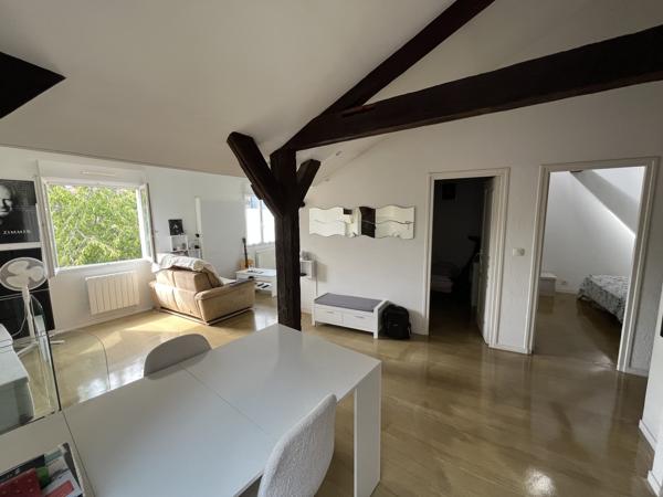 ENSEMBLE DE 3 APPARTEMENTS T3 AVEC BALCON -TERRASSES + 1 GARAGE + 2 PARKINGS + CAVE
