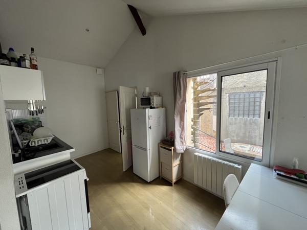 ENSEMBLE DE 3 APPARTEMENTS T3 AVEC BALCON -TERRASSES + 1 GARAGE + 2 PARKINGS + CAVE